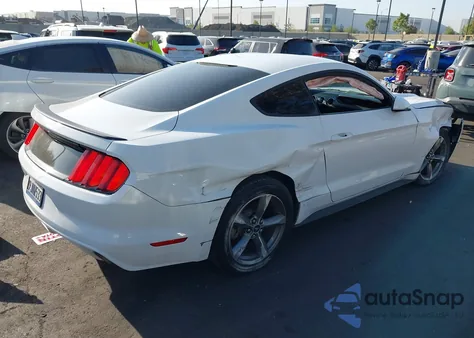 2015 Ford Mustang V6 z USA, uszkodzony, nr VIN 1FA6P8AM6F5405092